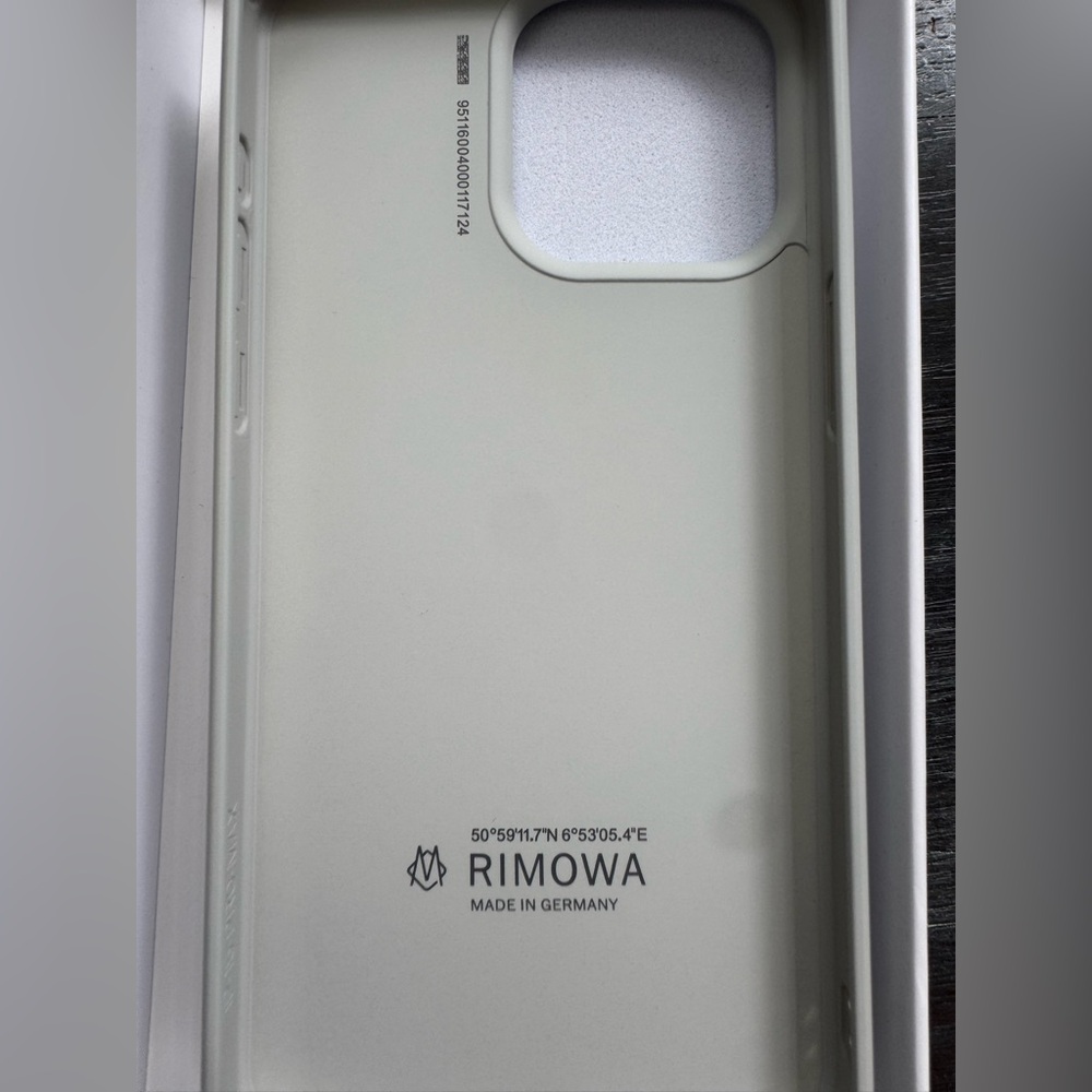 Rimowa Iphone Case Aluminum For IPhone 14/15 Pro Max - Picture 7 of 8